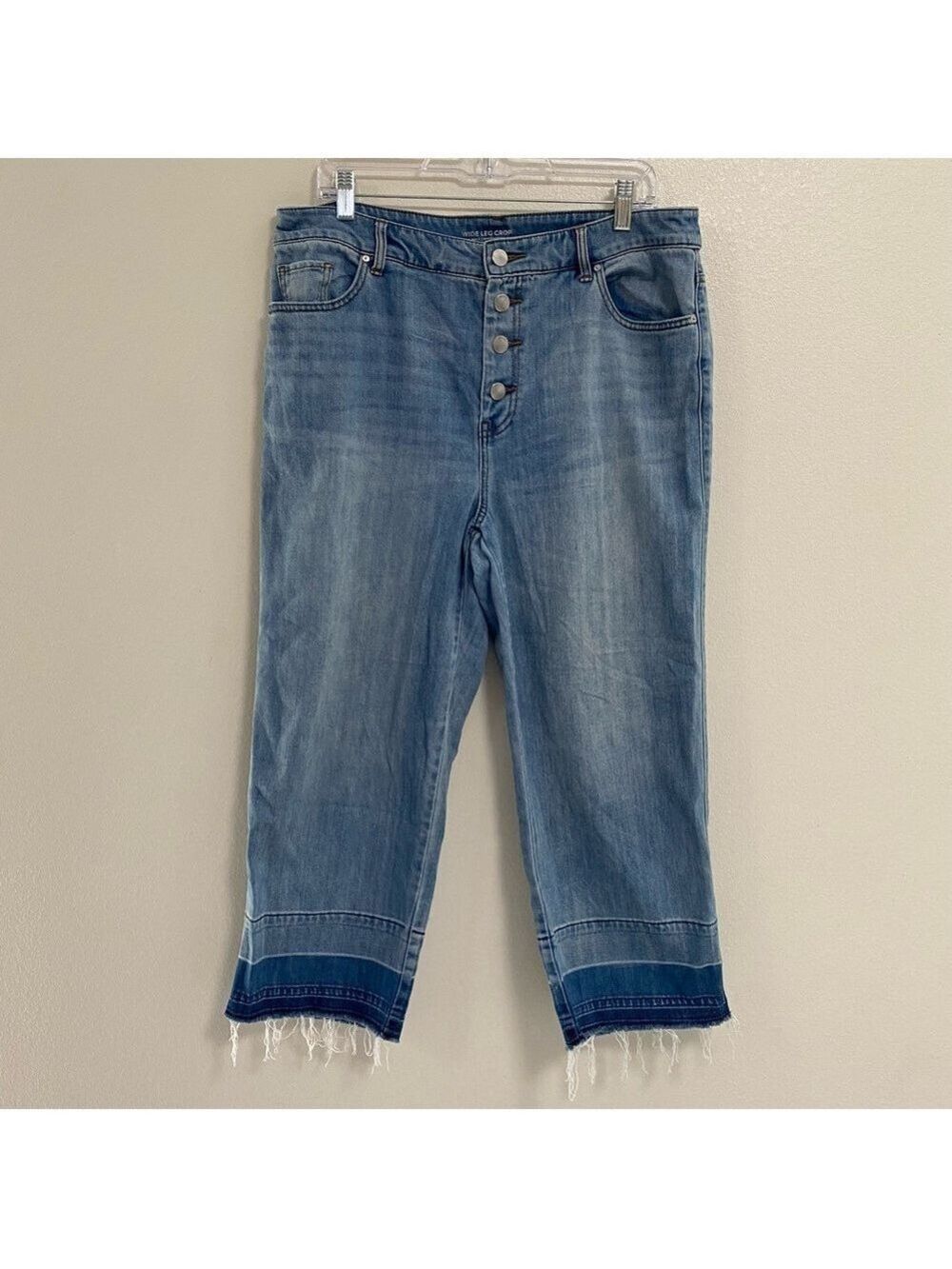 Chico's Jeans Women’s Size 14 Light Blue Wide leg Cropped Jeans with Frayed Hem
